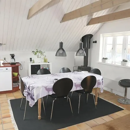 Amila - 500m To The Fjord By Interhome *